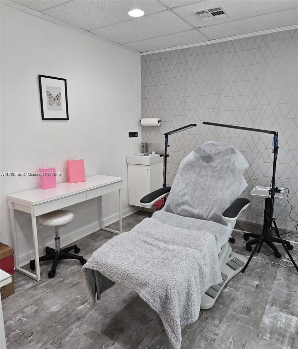 13205 SW 137 Ave, Kendall, FL 33186 Photo