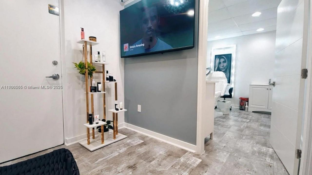 13205 SW 137 Ave, Kendall, FL 33186 Photo