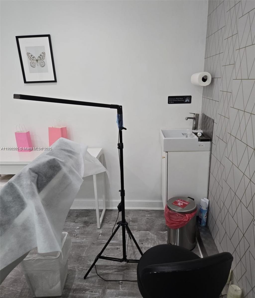 13205 SW 137 Ave, Kendall, FL 33186 Photo