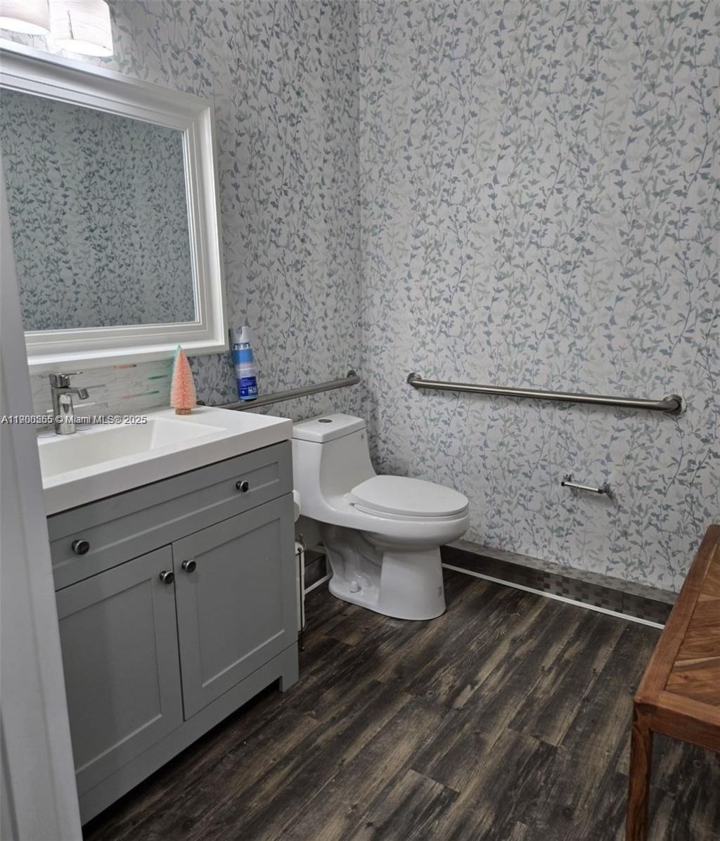 13205 SW 137 Ave, Kendall, FL 33186 Photo