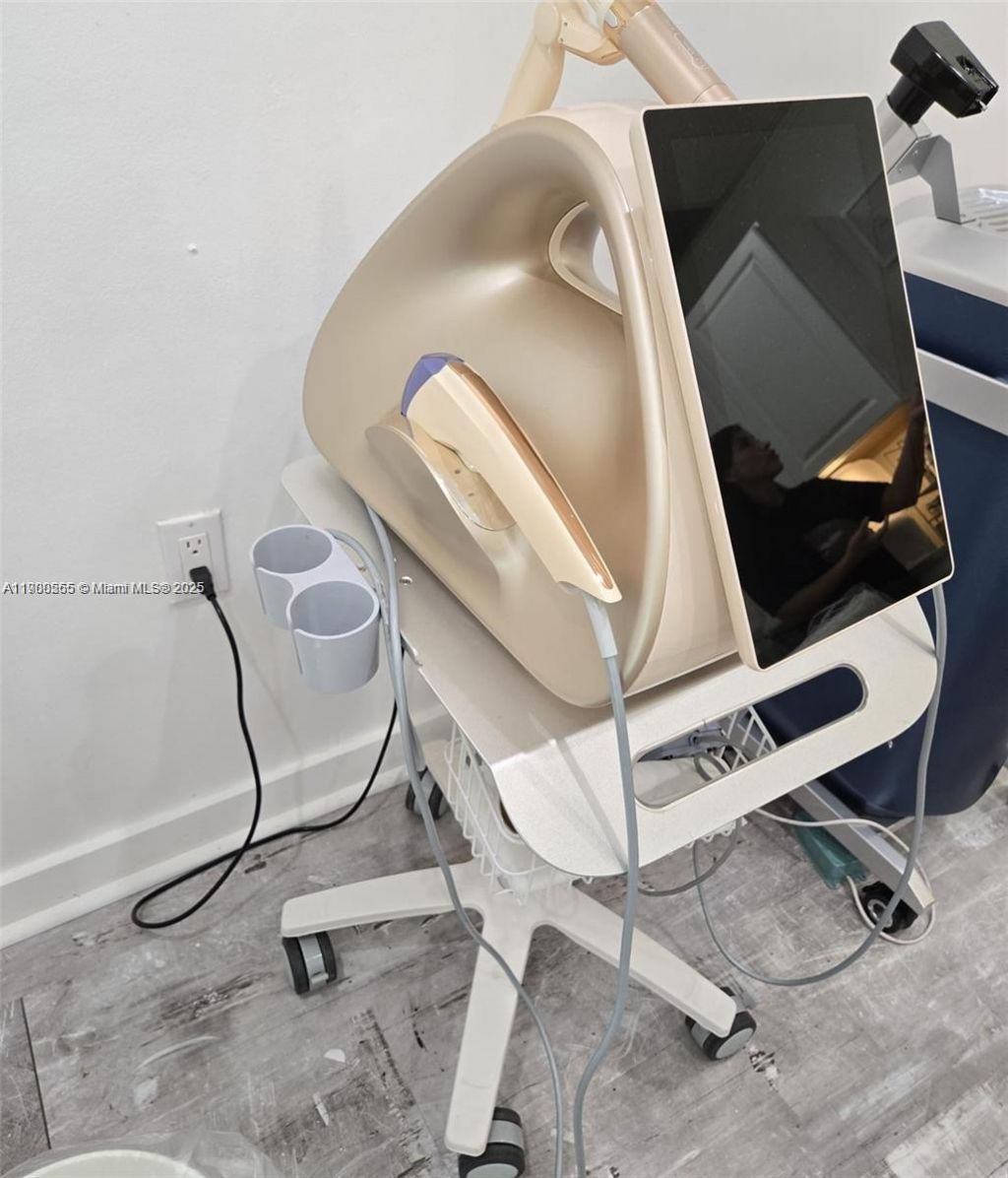 13205 SW 137 Ave, Kendall, FL 33186 Photo