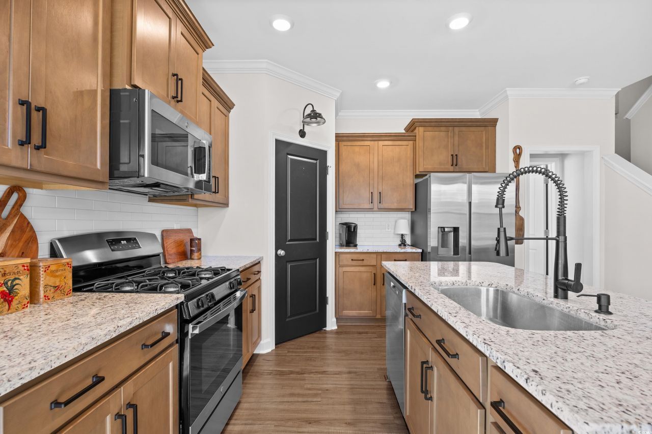 1235 Pyxie Moss Dr. Photo 10