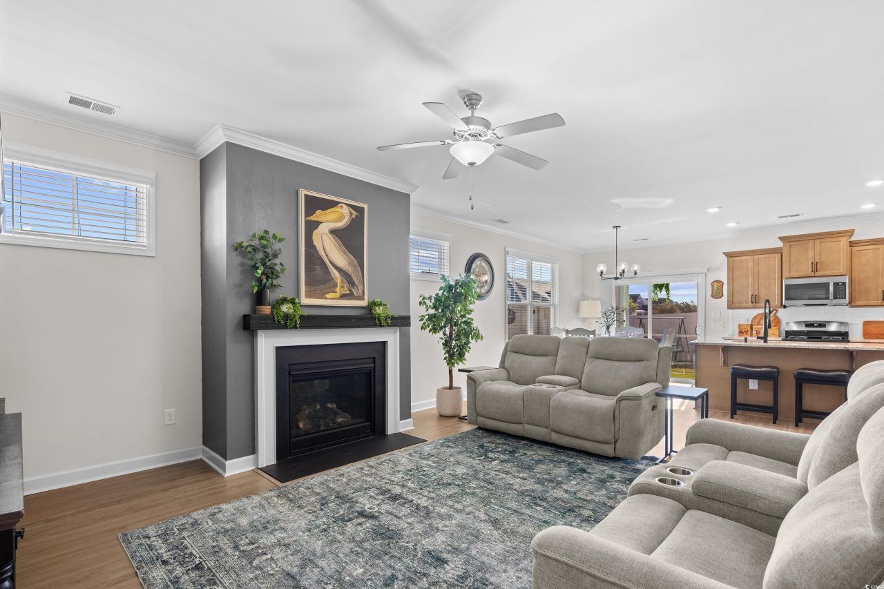 1235 Pyxie Moss Dr. Photo 6