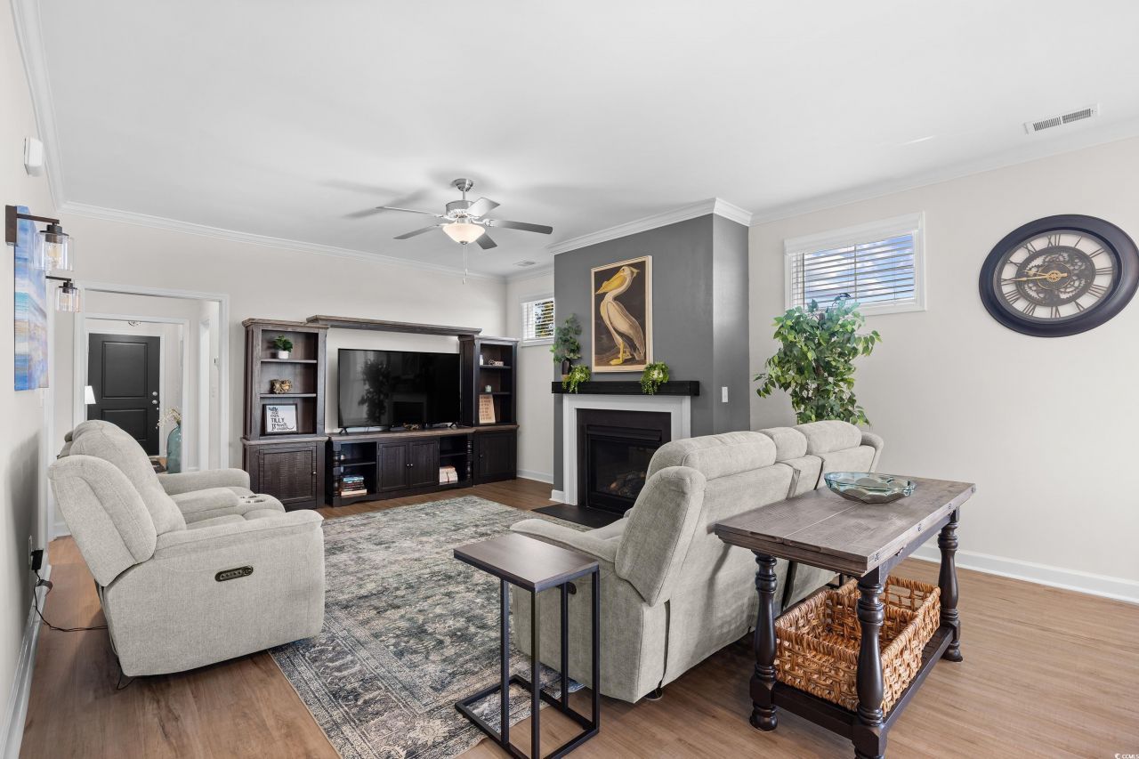 1235 Pyxie Moss Dr. Photo 8