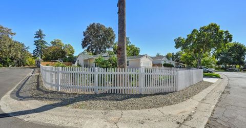 2800 Villa Vista Way, Sacramento, CA 95821 Photo