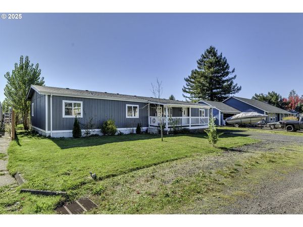 409 WOLFE AVE, Amity, OR 97101