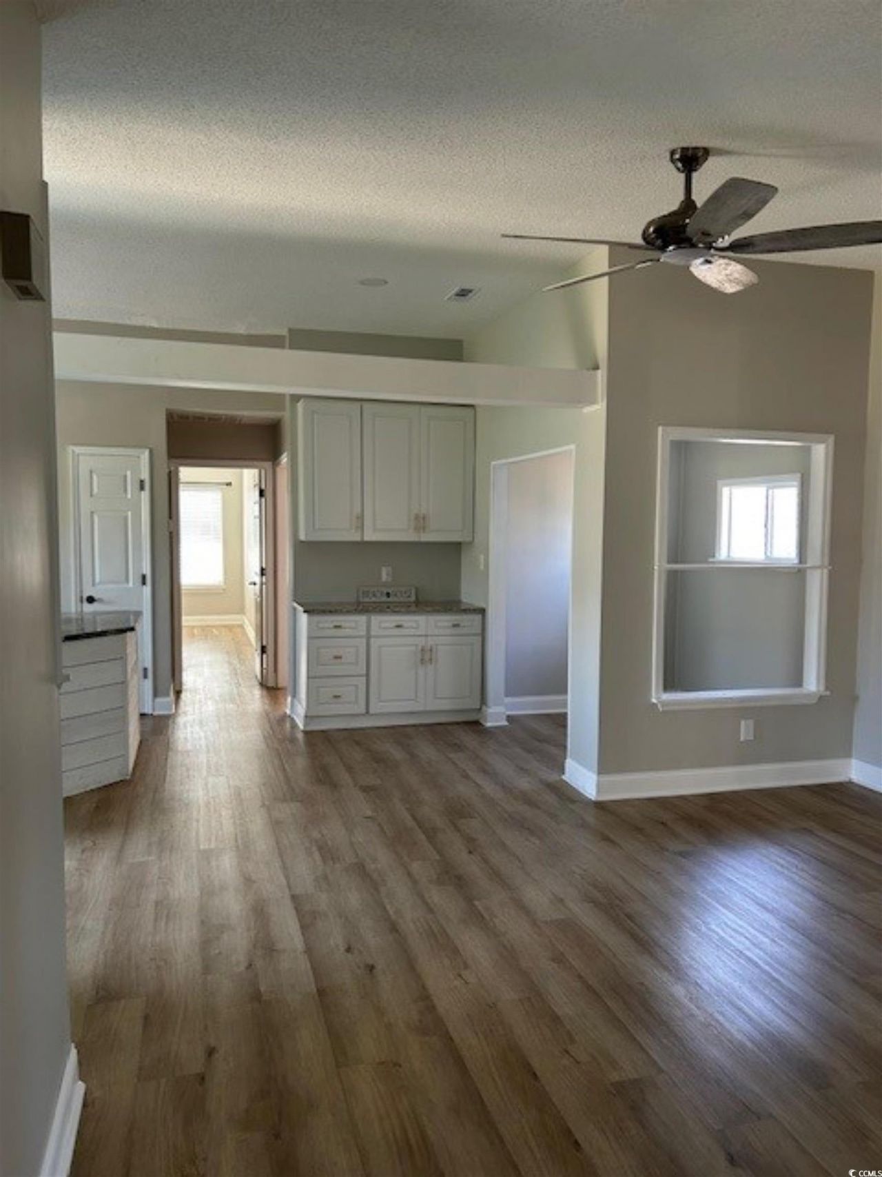 916 Emanon St. Photo 11