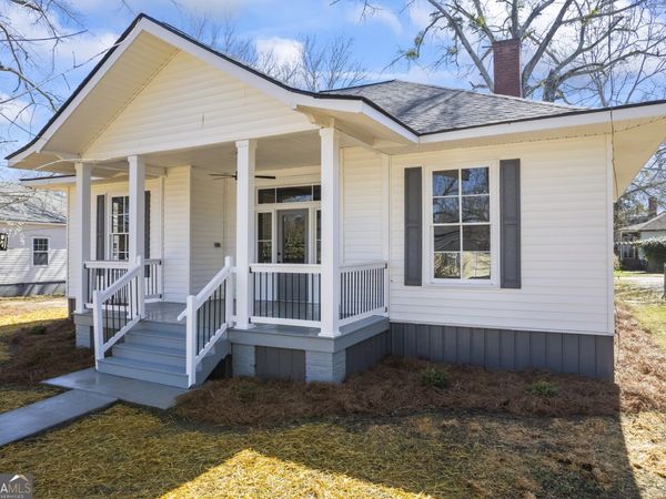 34 N Broad Street, Porterdale, GA 30014