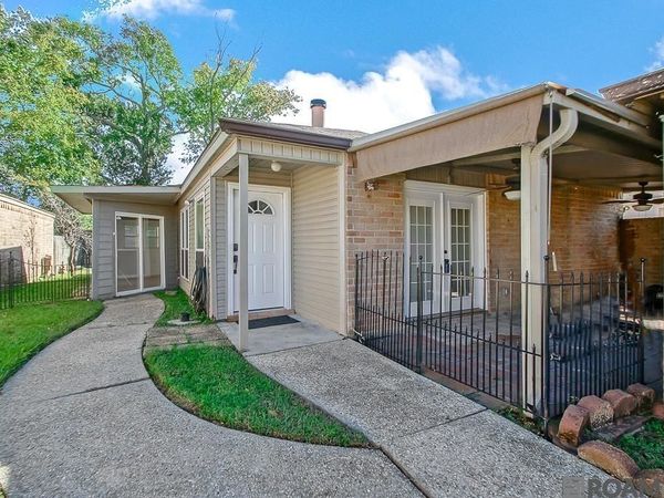 2331 Torrey Pine Dr, Baton Rouge, LA 70816