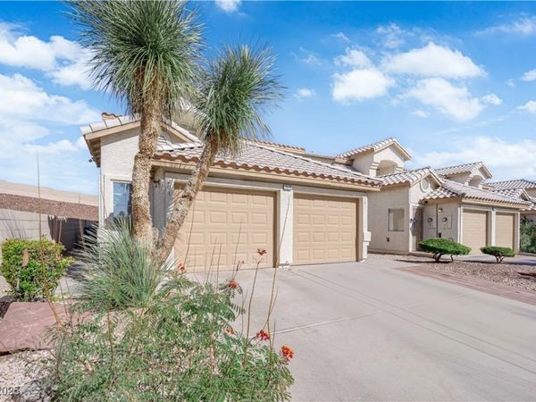 7572 Durham Hall Avenue , Unit 201, Las Vegas, NV 89130