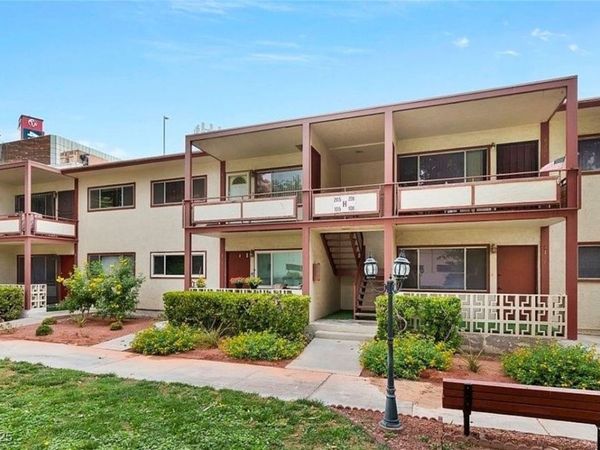 350 E Desert Inn Road, Unit C203, Las Vegas, NV 89109