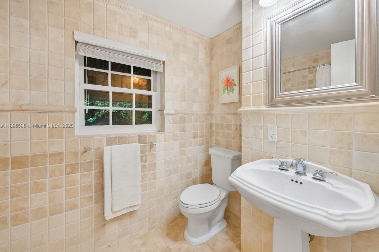 15000 Old Cutler Rd, Palmetto Bay, FL 33158 Photo