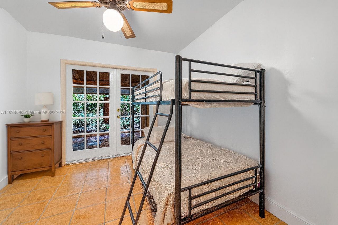 15000 Old Cutler Rd, Palmetto Bay, FL 33158 Photo