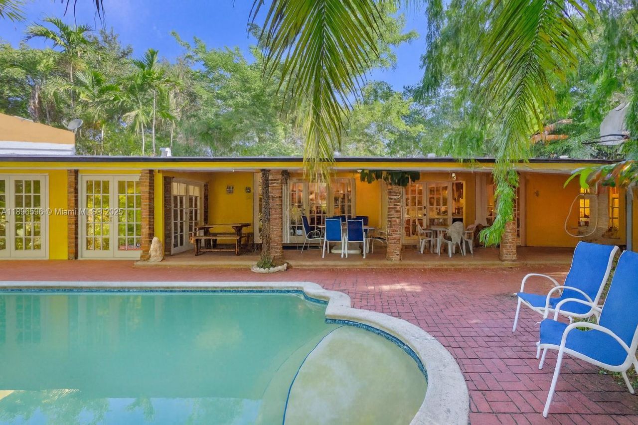 15000 Old Cutler Rd, Palmetto Bay, FL 33158 Photo