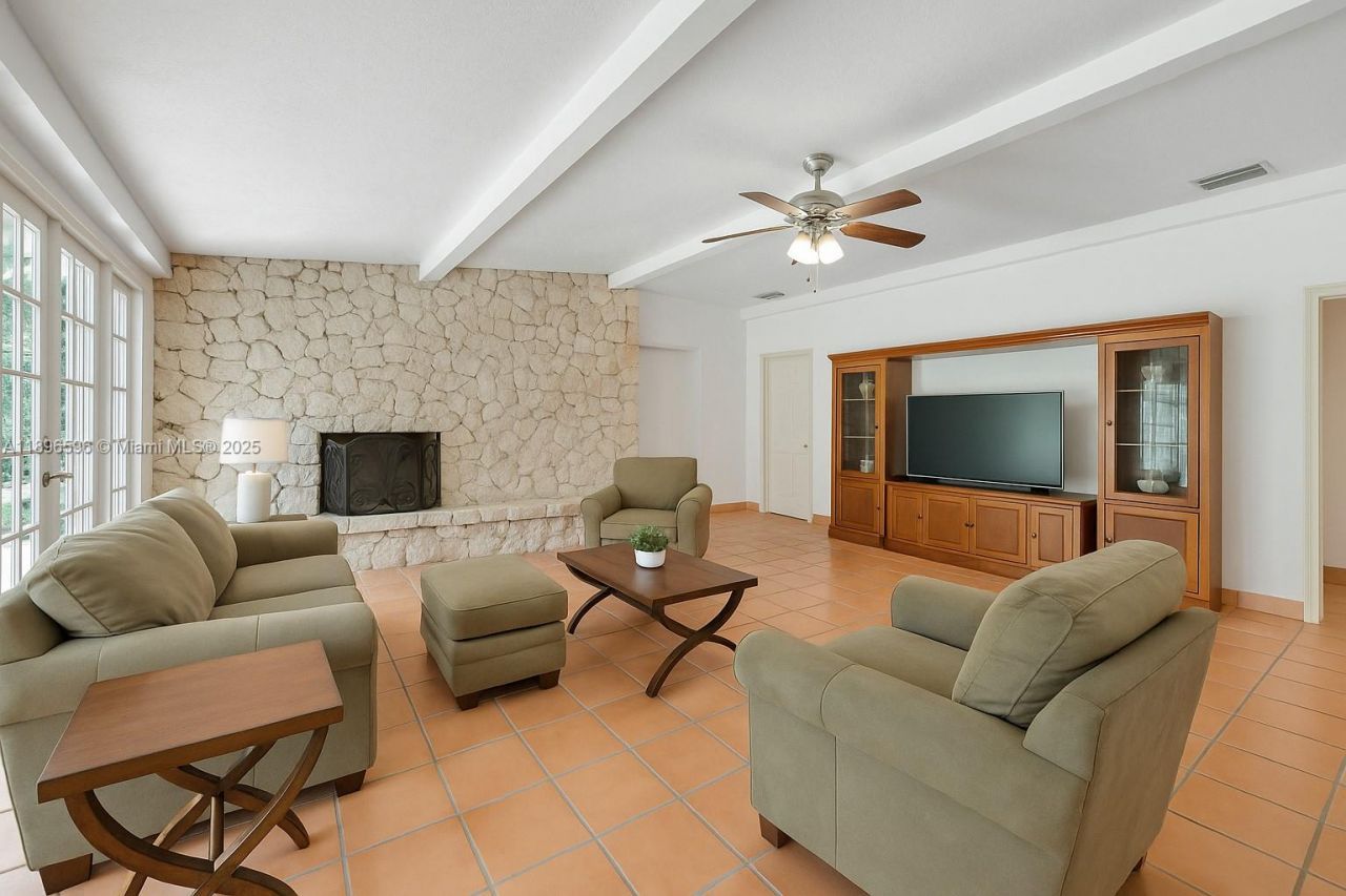 15000 Old Cutler Rd, Palmetto Bay, FL 33158 Photo