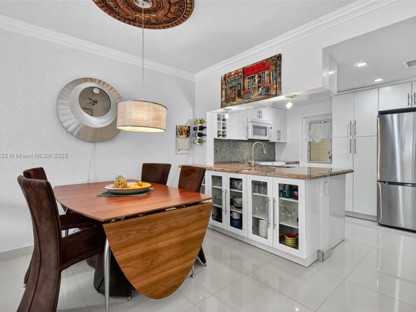 17090 NE 14th Ave, Unit 103, Miami, FL 33162