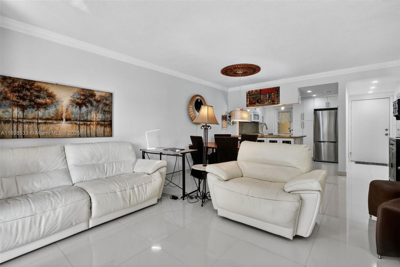 17090 NE 14th Ave, Unit 103, Miami, FL 33162 Photo