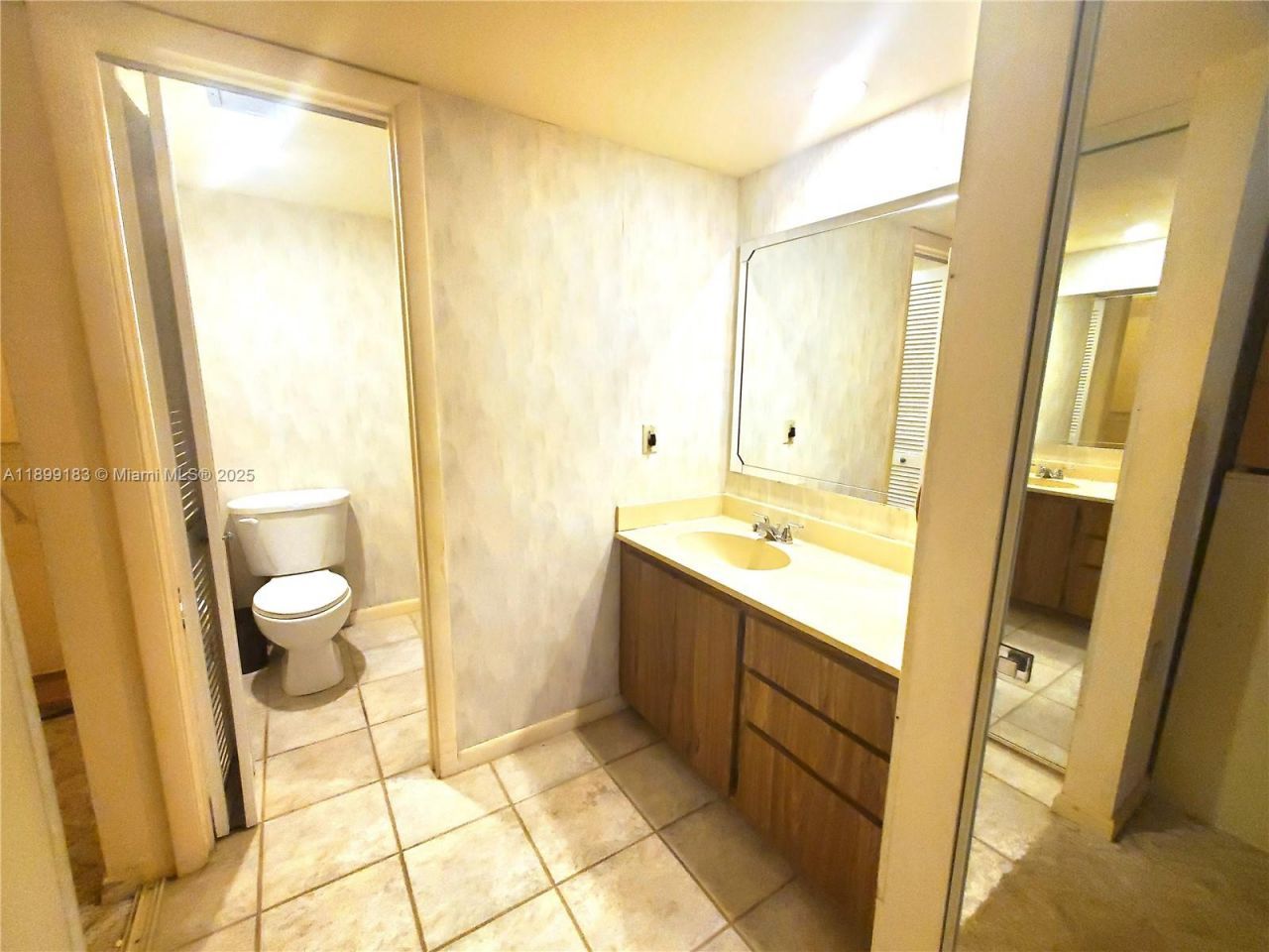 1705 Whitehall Dr, Unit 304, Davie, FL 33324 Photo