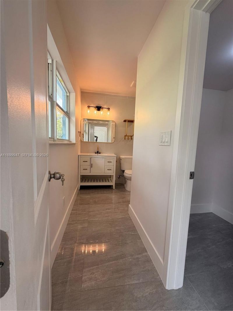 809 NW 12th Ave, Fort Lauderdale, FL 33311 Photo