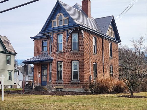 664 E Greene St, Waynesburg, PA 15370