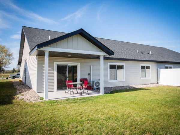 714 Main Street N, Sauk Centre, MN 56378