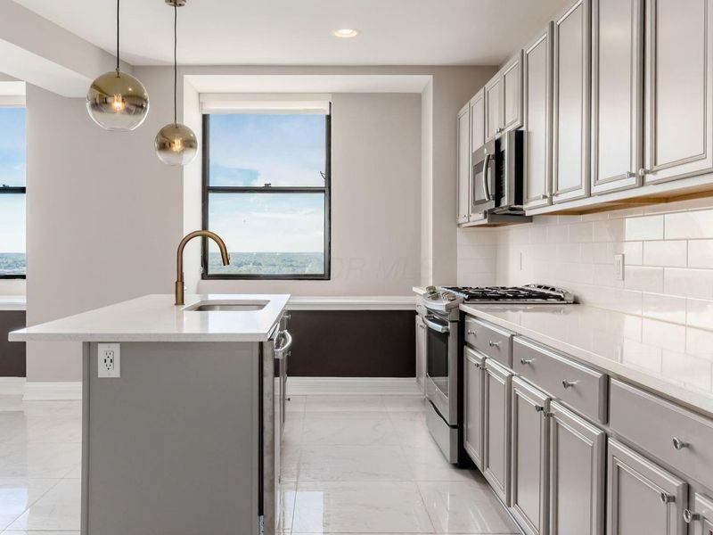 50 W Broad Street, Unit 2702, Columbus, OH 43215 Photo 10