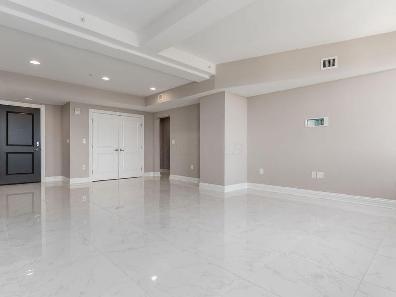 50 W Broad Street, Unit 2702, Columbus, OH 43215 Photo 5