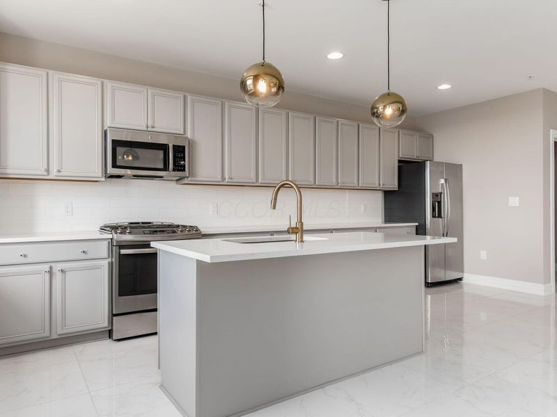 50 W Broad Street, Unit 2702, Columbus, OH 43215 Photo 9