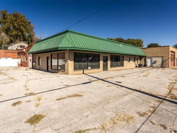 2726 E Broadway, Alton, IL 62002