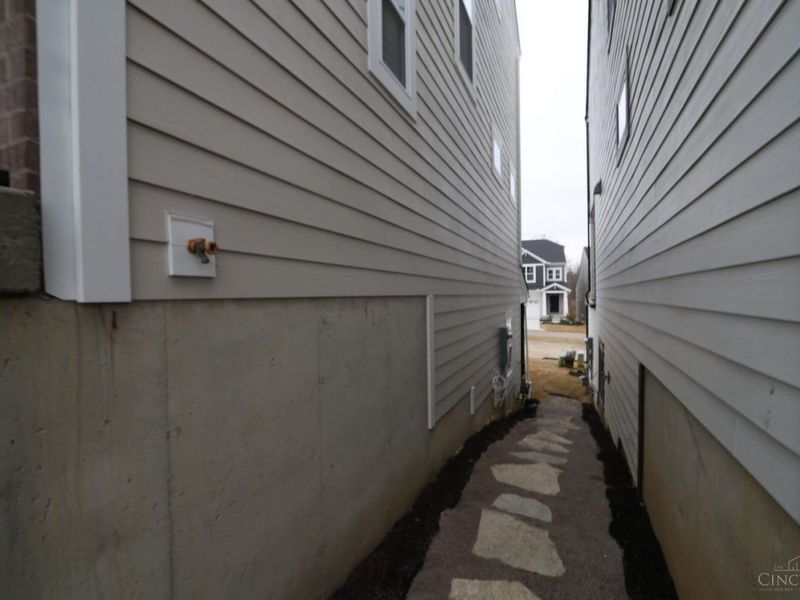 5689 Ohio Trail, Unit 19, Green Township, OH 45248 Photo 4