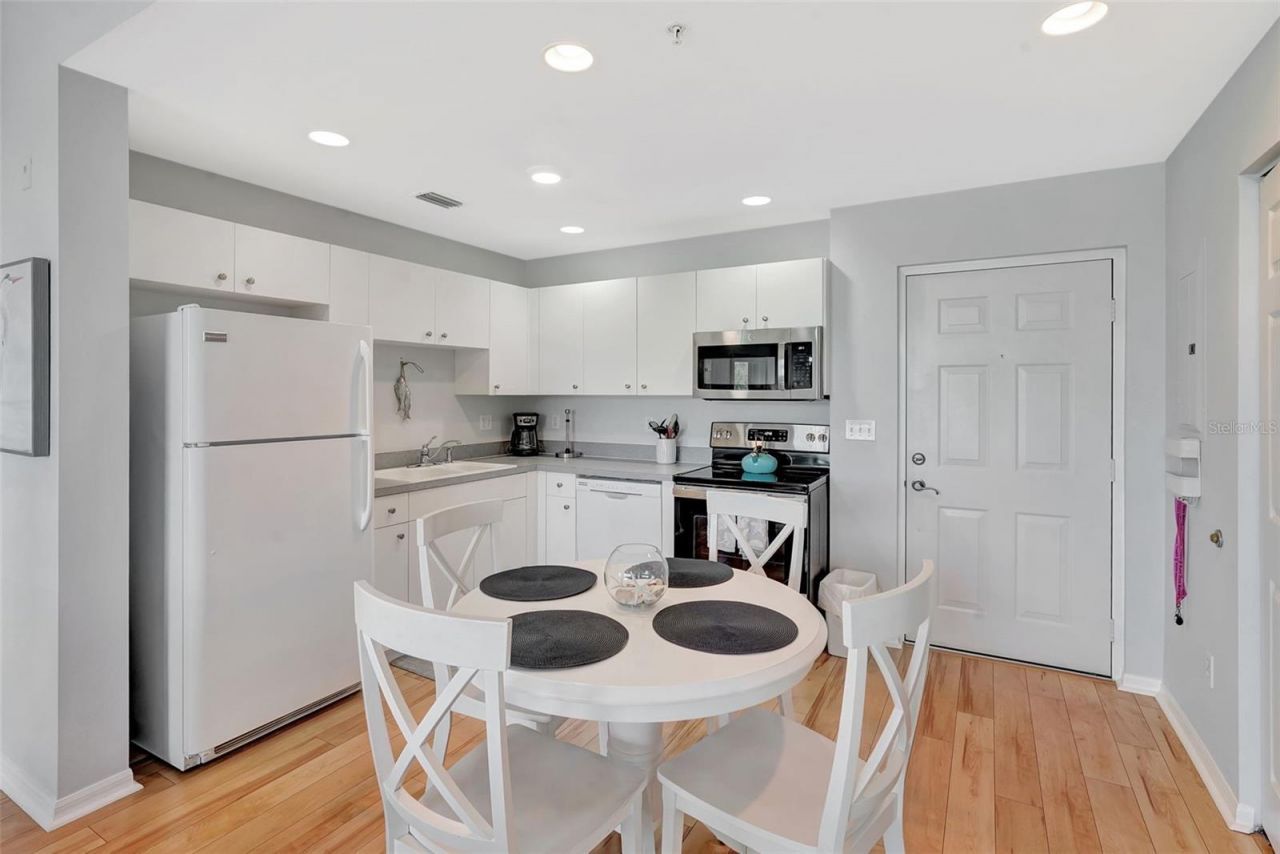 2090 Matecumbe Key Road, Unit 1207, Punta Gorda, FL 33955 Photo