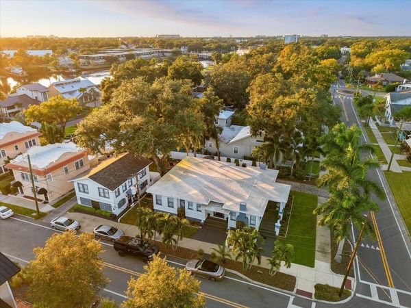 2402 N RIDGEWOOD AVENUE, TAMPA, FL 33602