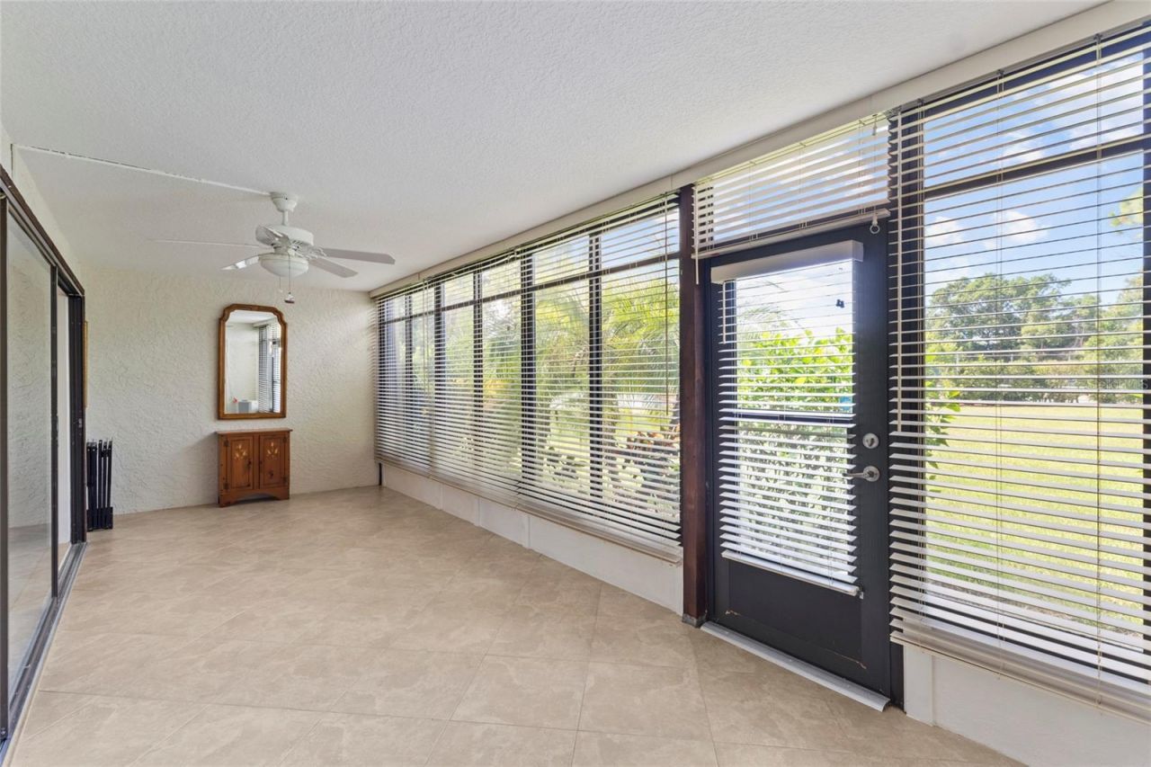 411 Palm Tree Drive, Unit 411, Bradenton, FL 34210 Photo