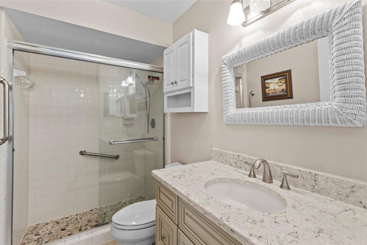 411 Palm Tree Drive, Unit 411, Bradenton, FL 34210 Photo