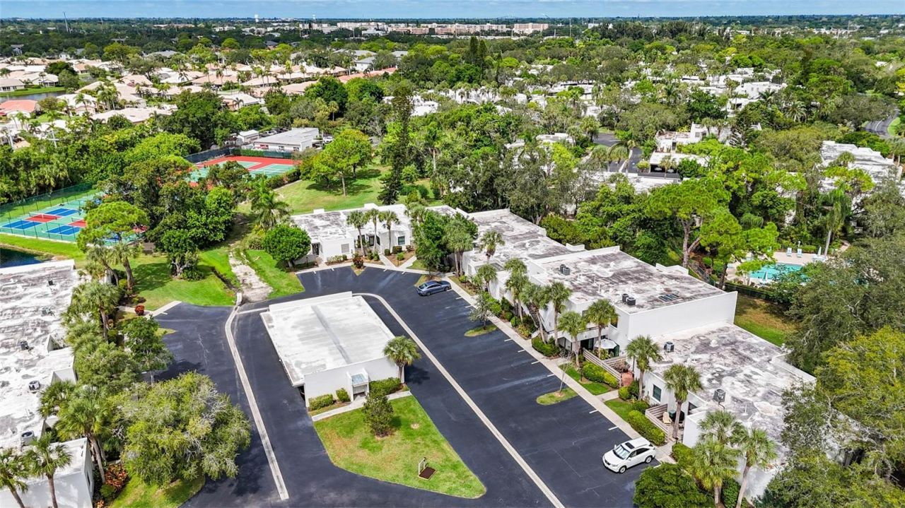 411 Palm Tree Drive, Unit 411, Bradenton, FL 34210 Photo