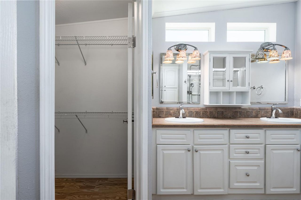 8410 Imperial Circle, Palmetto, FL 34221 Photo