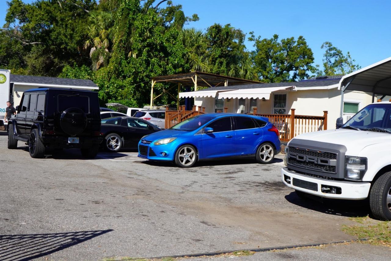 2610 E Dr Martin Luther King Jr Boulevard, Tampa, FL 33610 Photo