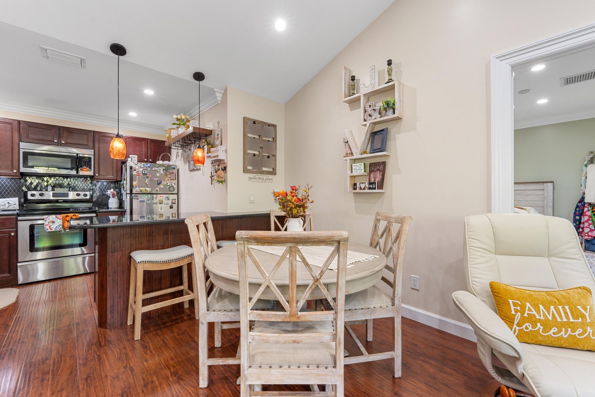 1616 SE Green Acres Circle, Unit M-204, Port Saint Lucie, FL 34952 Photo