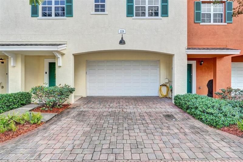 228 SW 6th Court, Pompano Beach, FL 33060 Photo