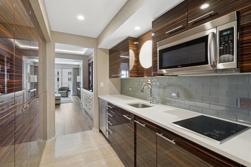 551 N Fort Lauderdale Beach, Unit H906, Fort Lauderdale, FL 33304 Photo