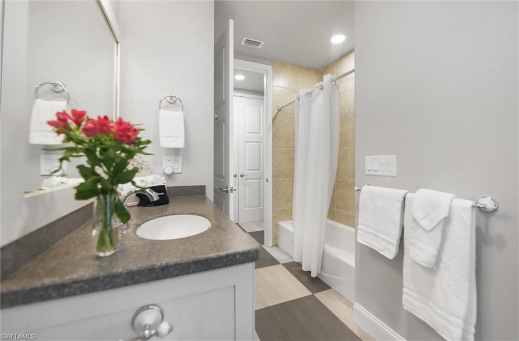 1124 Longifolia Ct, Captiva, FL 33924 Photo