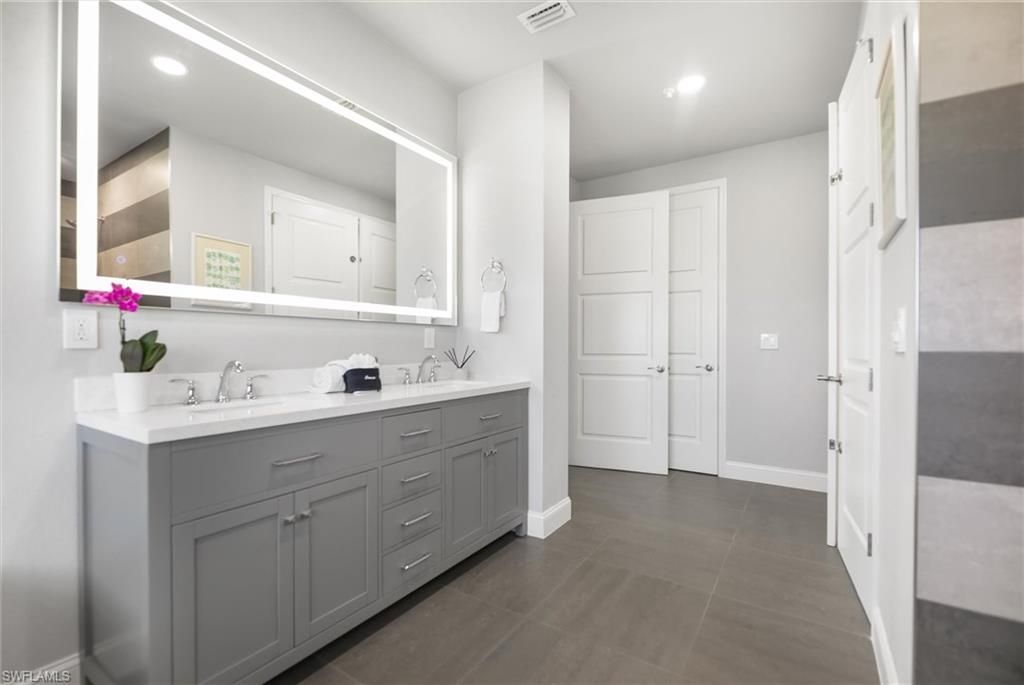 1124 Longifolia Ct, Captiva, FL 33924 Photo