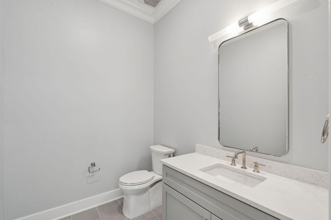 342 Broad Street Photo 11