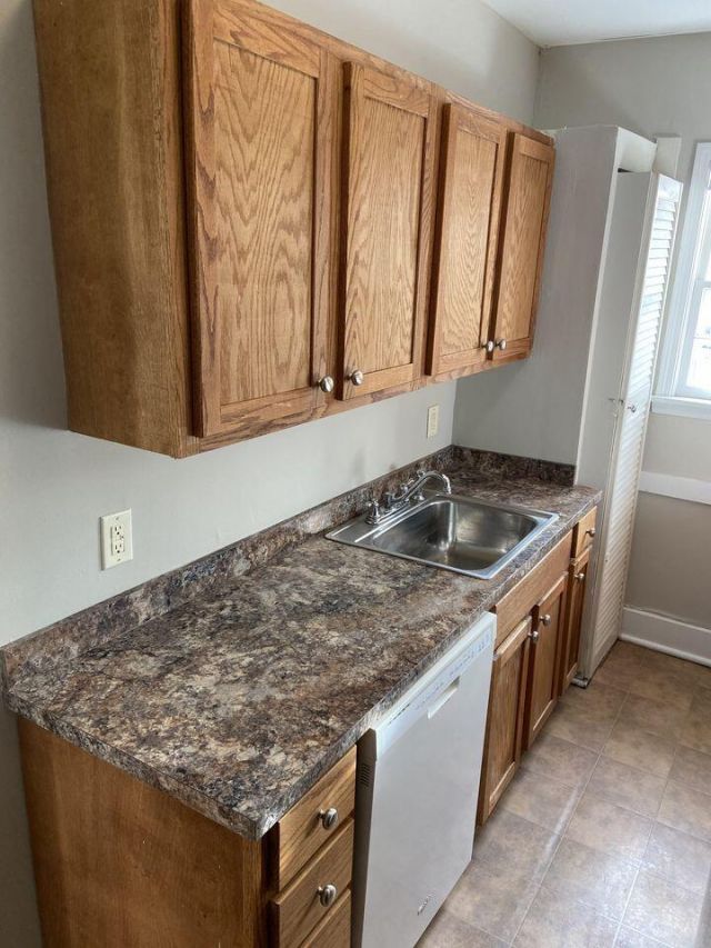 319 Ashley Avenue Photo 18