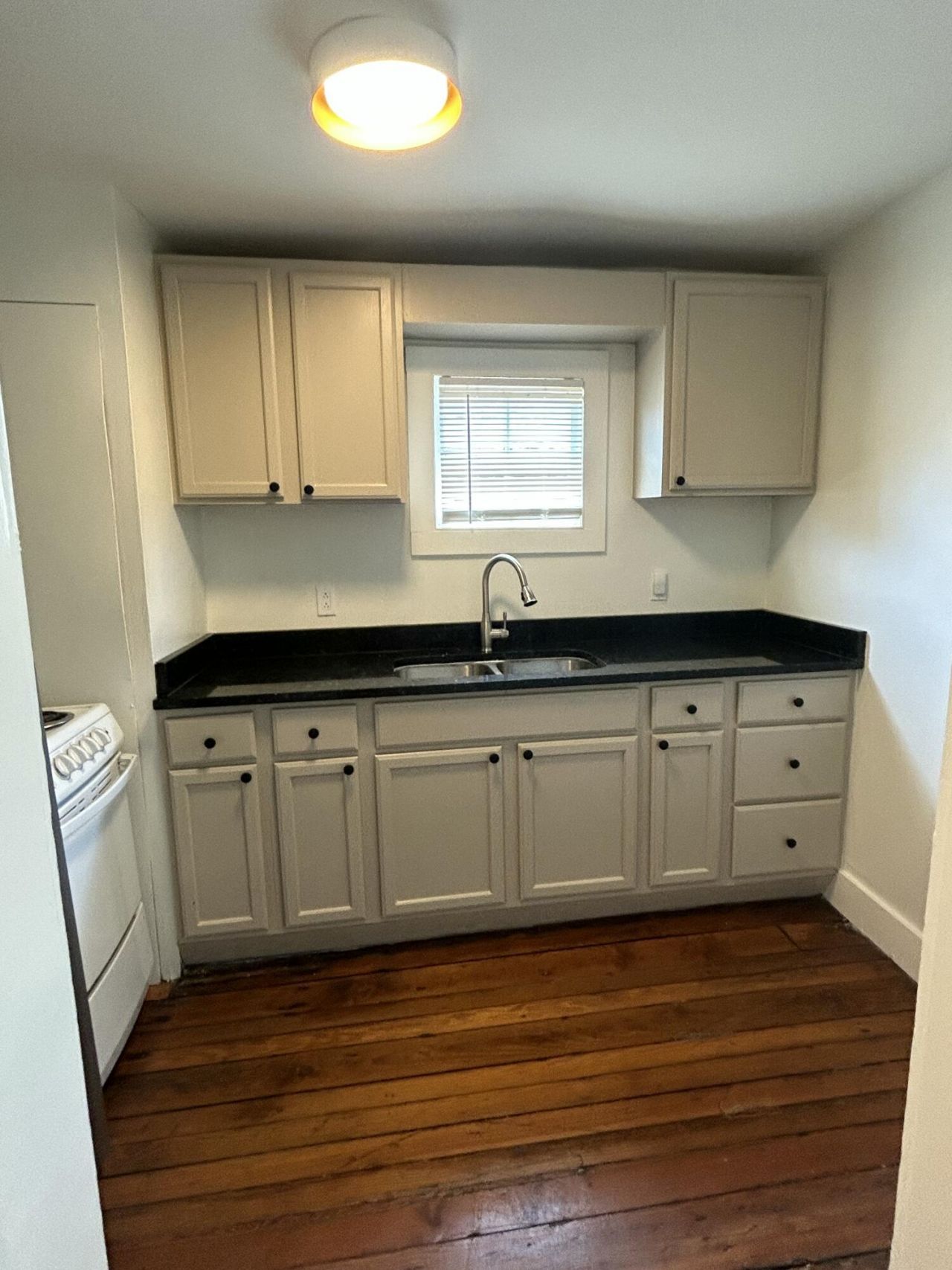 319 Ashley Avenue Photo 20