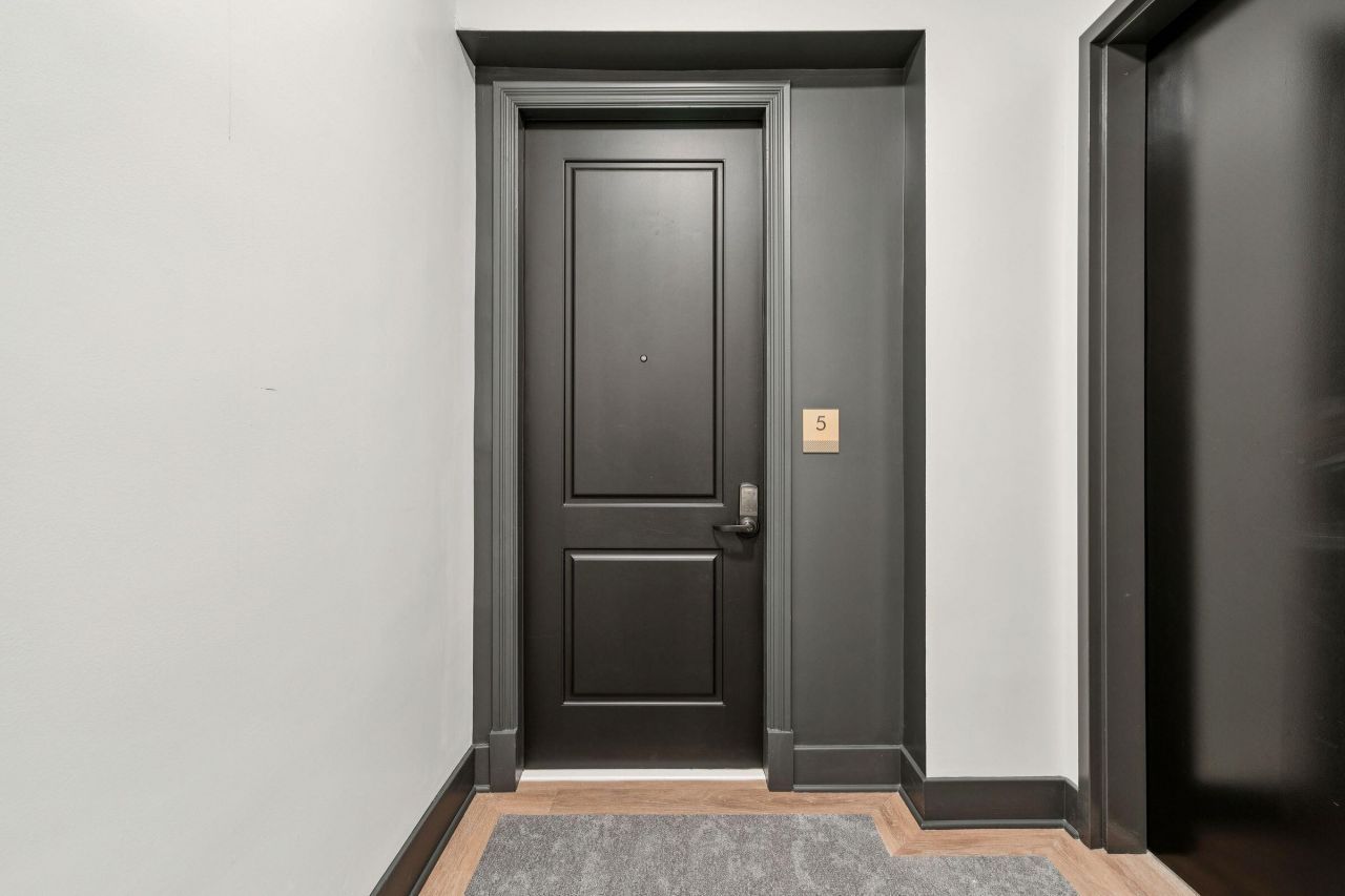 1 Barre Street Photo 7