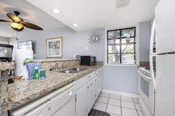 351 Lake Arrowhead Rd. photo 4