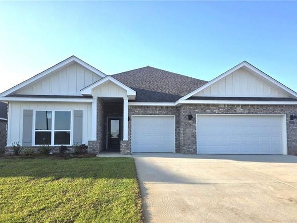 10372 Heirloom Road S, Mobile, AL 36608