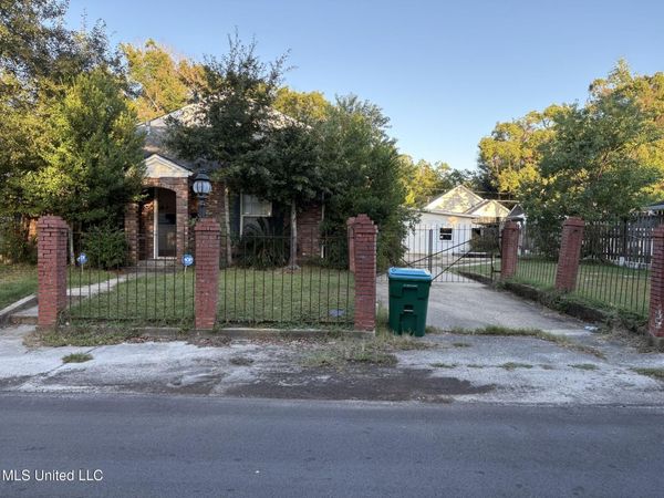 2308 East Avenue, Gulfport, MS 39501