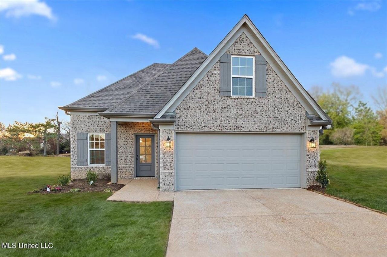 13917 Wesley Banks Boulevard, Olive Branch, MS 38654 Main Photo